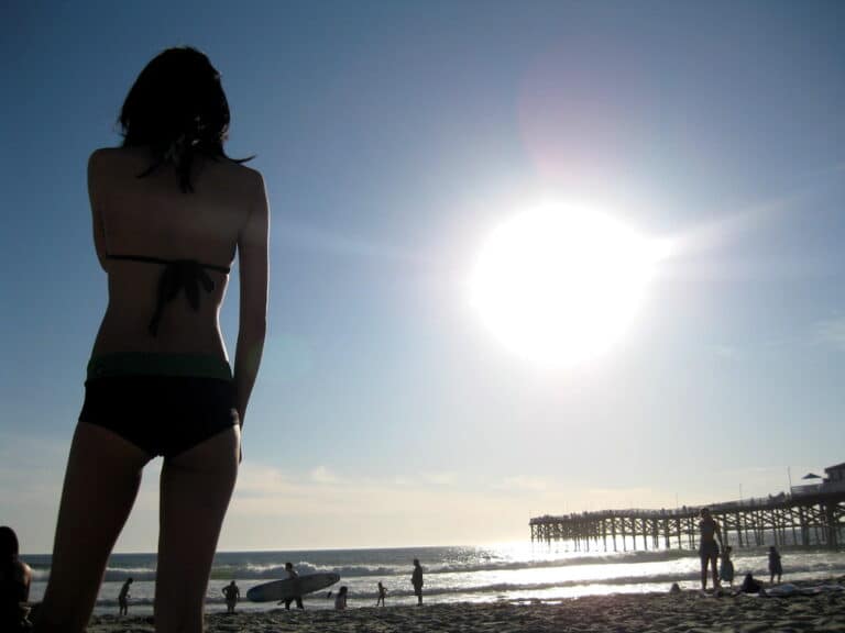 A sunny summer afternoon along the San Diego coastline