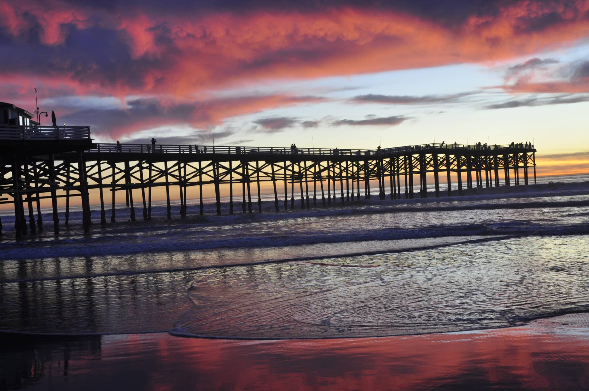 Pacific Beach Boardwalk - Pacific Beach Luxury guest experience guide