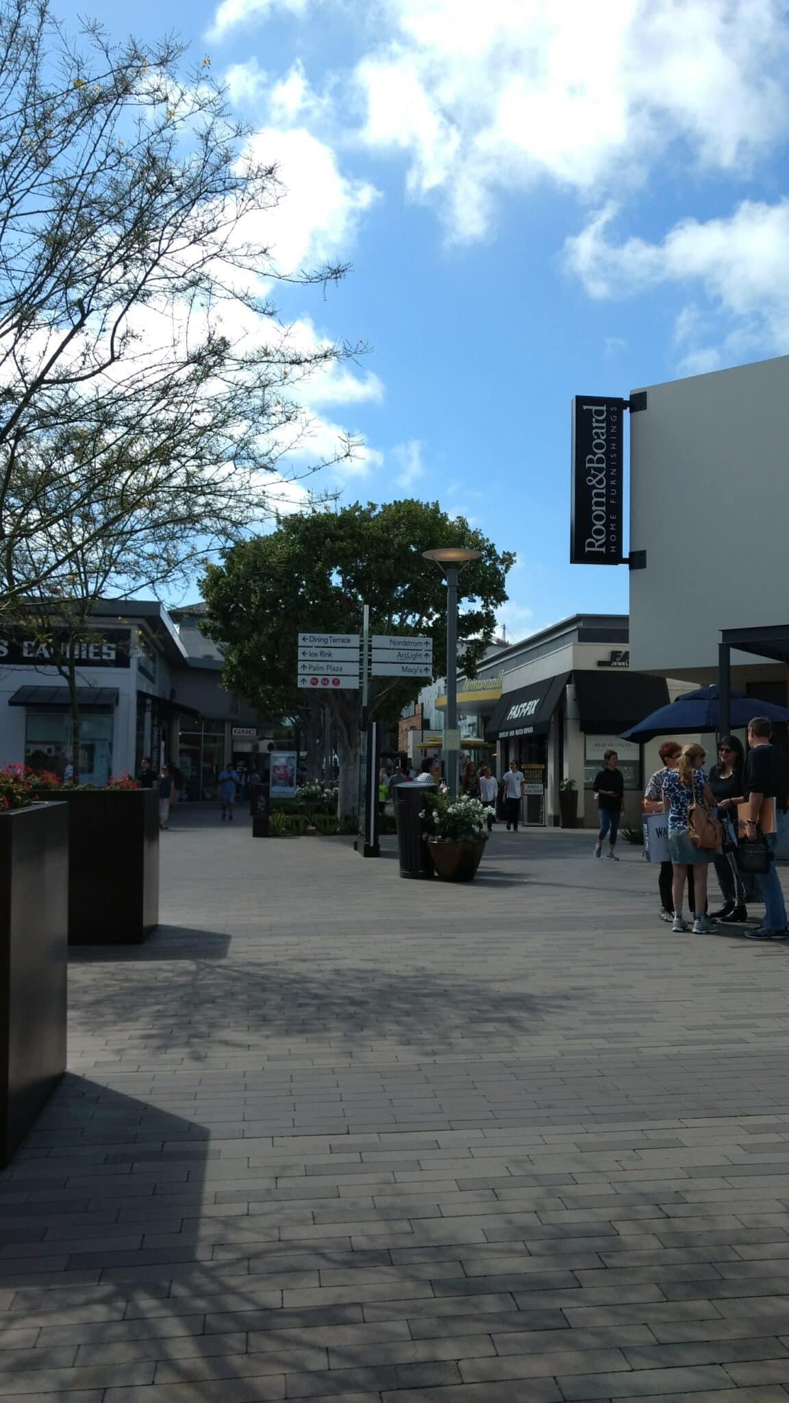 Westfield UTC Mall - Pacific Beach Luxury guest experience guide